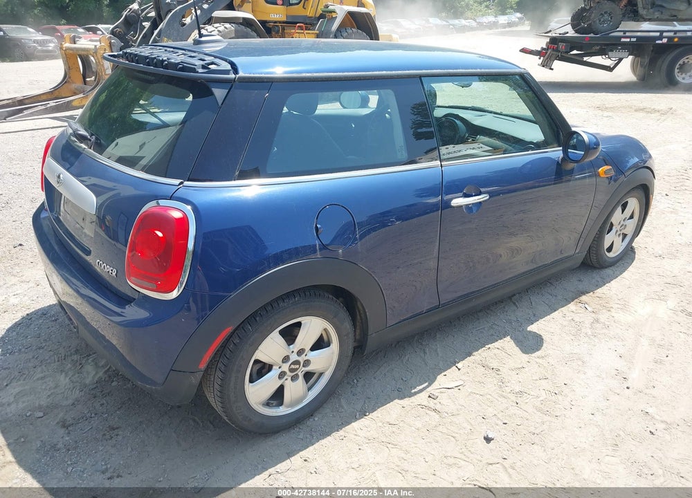 2014 MINI COOPER VIN: WMWXM5C50ET972174