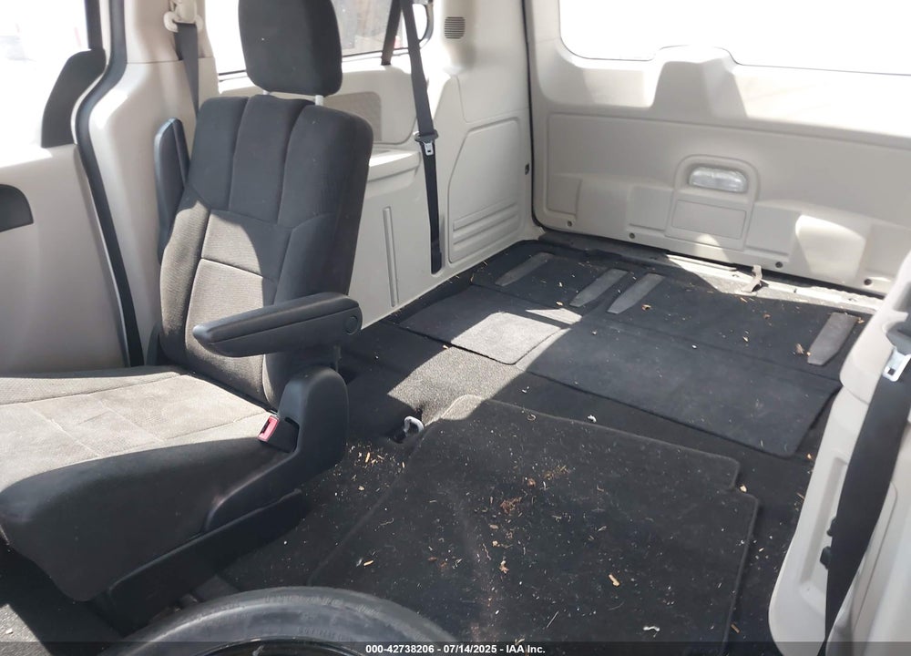 2012 DODGE GRAND CARAVAN VIN: 2C4RDGCG8CR139946