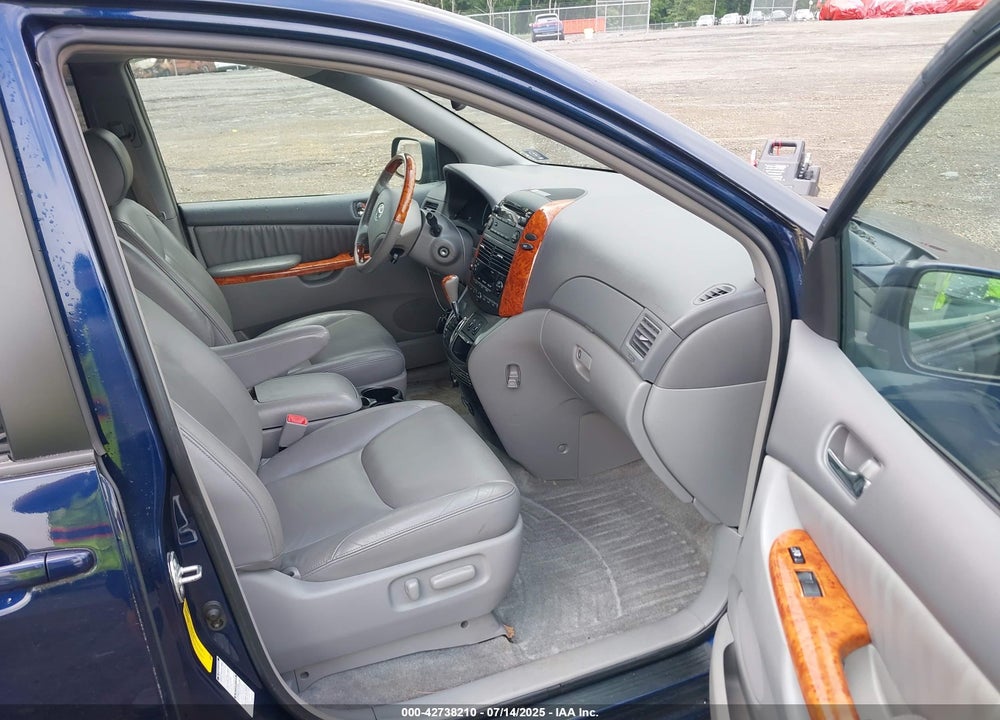2006 TOYOTA SIENNA VIN: 5TDBA22C26S058478