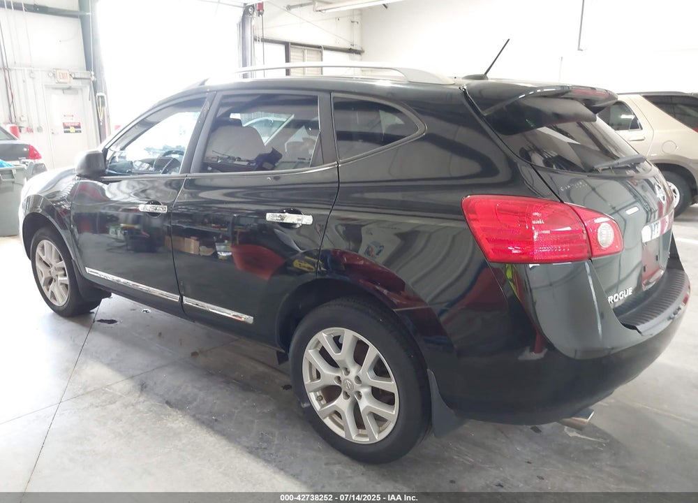 2011 NISSAN ROGUE VIN: JN8AS5MTXBW573217