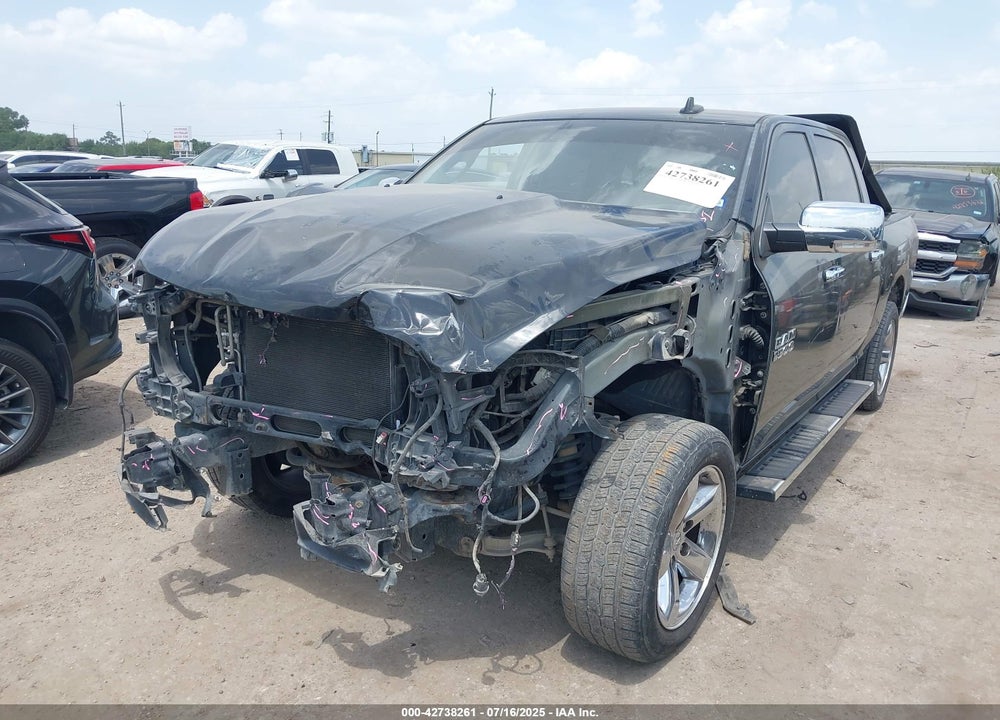 2017 RAM 1500 VIN: 3C6RR7LT2HG505242
