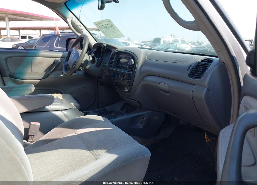 2004 TOYOTA TUNDRA SR5 V8 VIN: 5TBET34154S445850