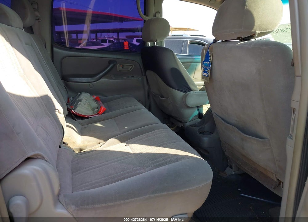 2004 TOYOTA TUNDRA SR5 V8 VIN: 5TBET34154S445850