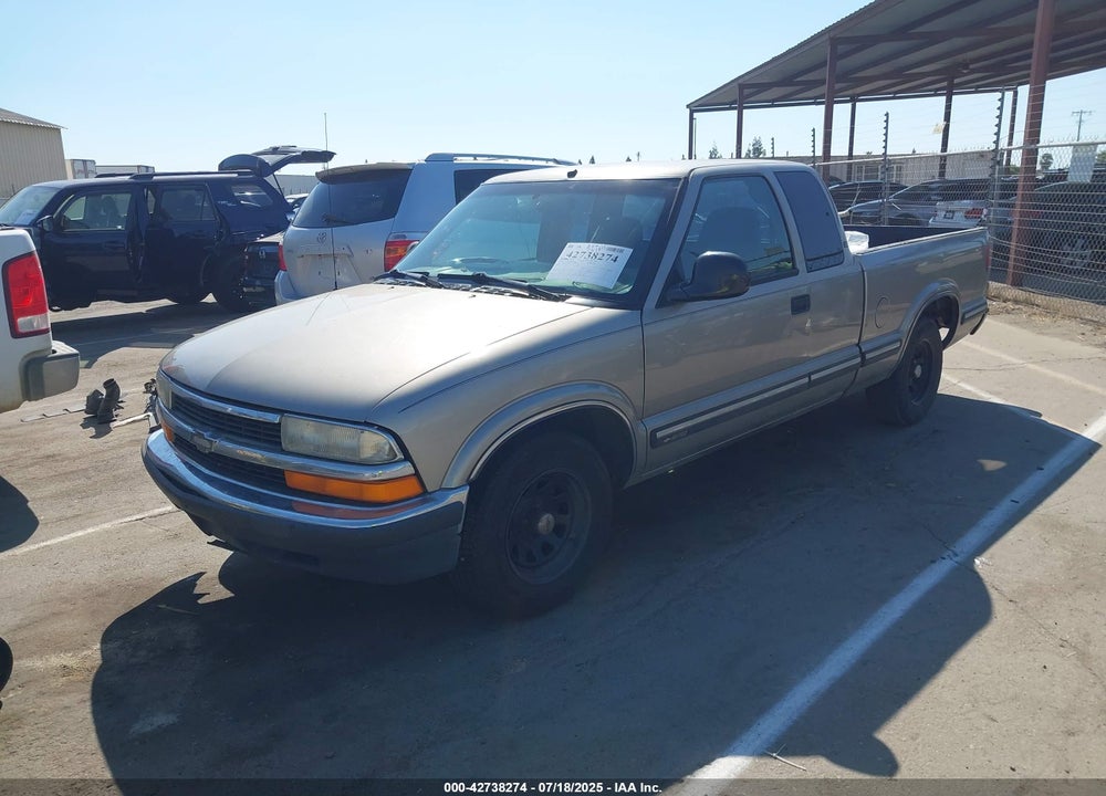 1998 CHEVROLET S-10 LS FLEETSIDE VIN: 1GCCS1943W8159771
