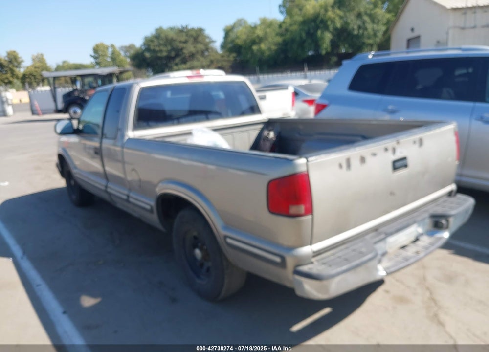 1998 CHEVROLET S-10 LS FLEETSIDE VIN: 1GCCS1943W8159771