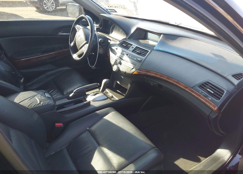 2012 HONDA ACCORD VIN: 1HGCP3F88CA029317