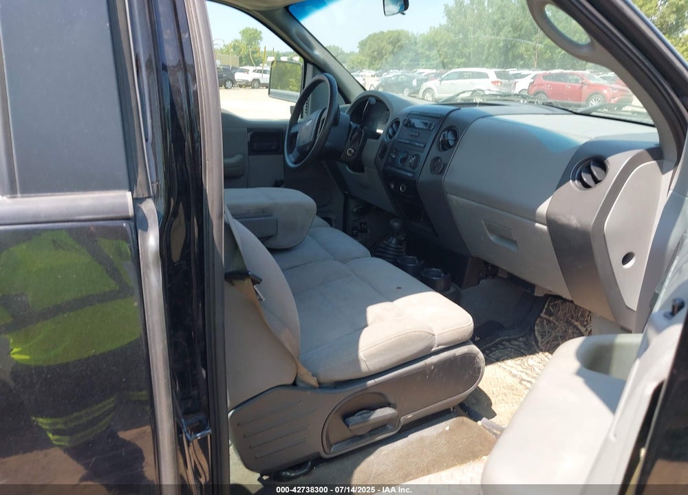 2006 FORD F-150 VIN: 1FTRX14W66FB81621