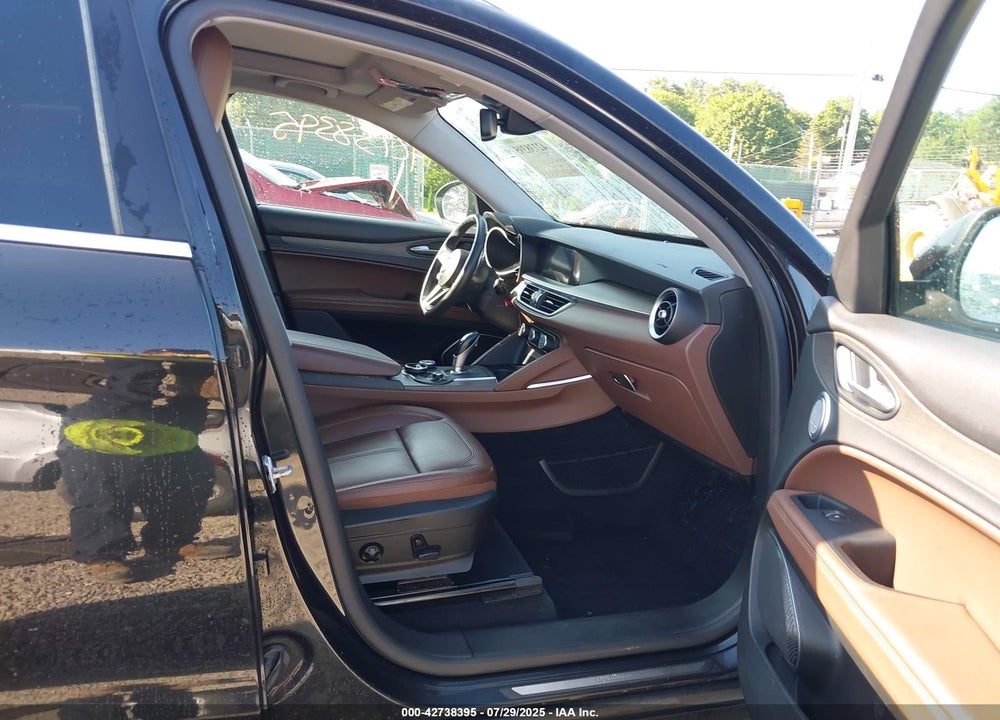 2019 ALFA ROMEO STELVIO VIN: ZASPAKBN5K7C71654