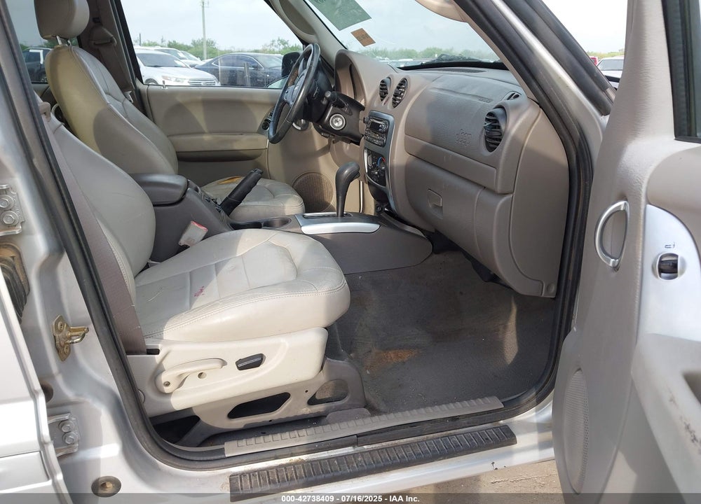 2003 JEEP LIBERTY LIMITED EDITION VIN: 1J8GK58K13W555710