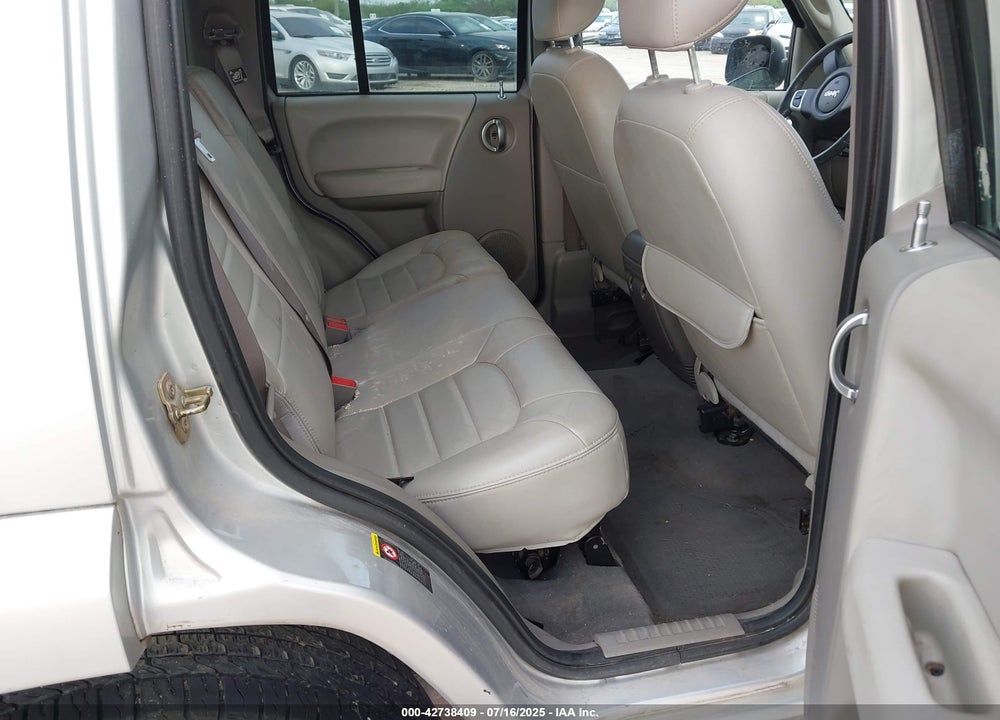 2003 JEEP LIBERTY LIMITED EDITION VIN: 1J8GK58K13W555710