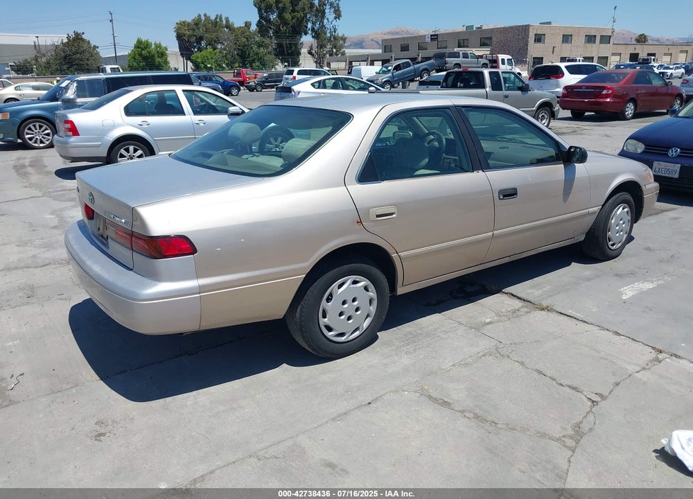 1999 TOYOTA CAMRY CE VIN: 4T1BG22K2XU615999