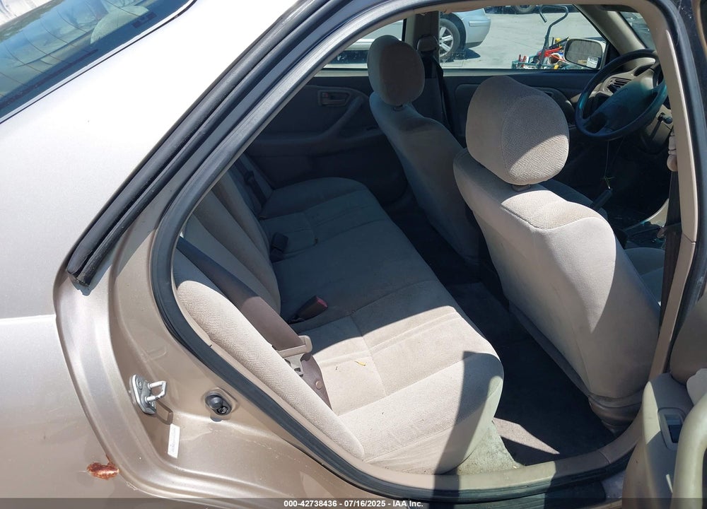 1999 TOYOTA CAMRY CE VIN: 4T1BG22K2XU615999
