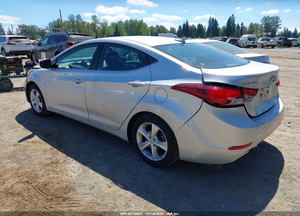 2016 HYUNDAI ELANTRA VIN: 5NPDH4AE4GH736268