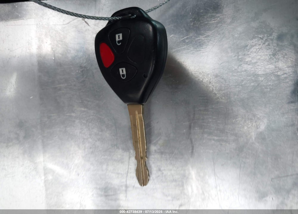 2007 SCION TC VIN: JTKDE177X70182062