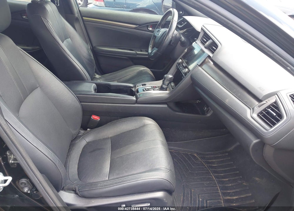 2018 HONDA CIVIC VIN: SHHFK7H90JU412520