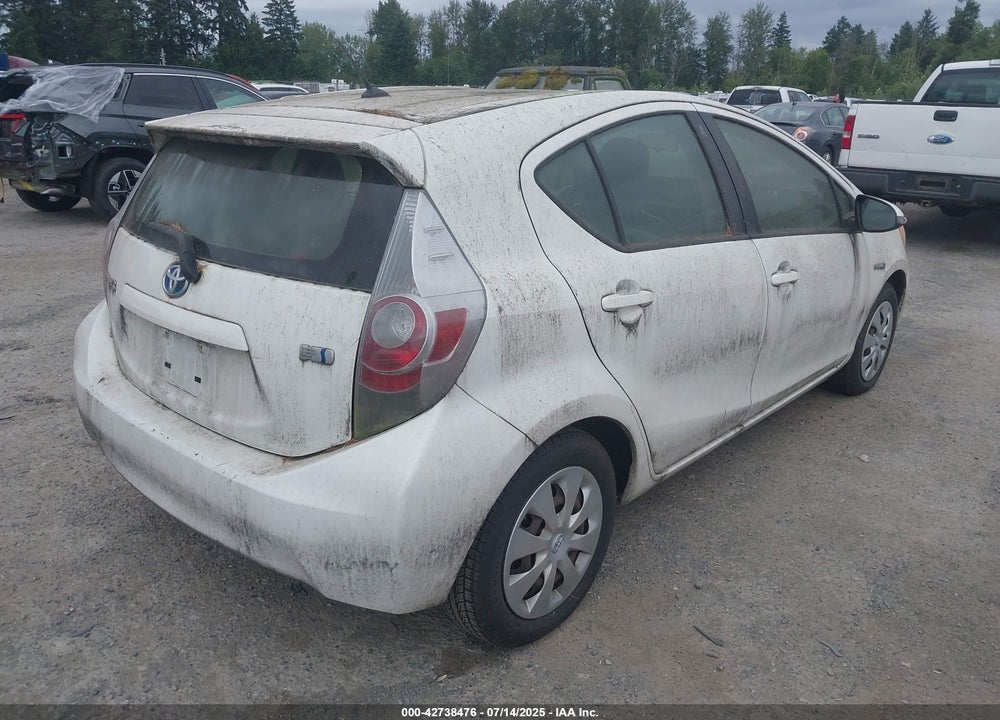 2013 TOYOTA PRIUS C VIN: JTDKDTB35D1542832