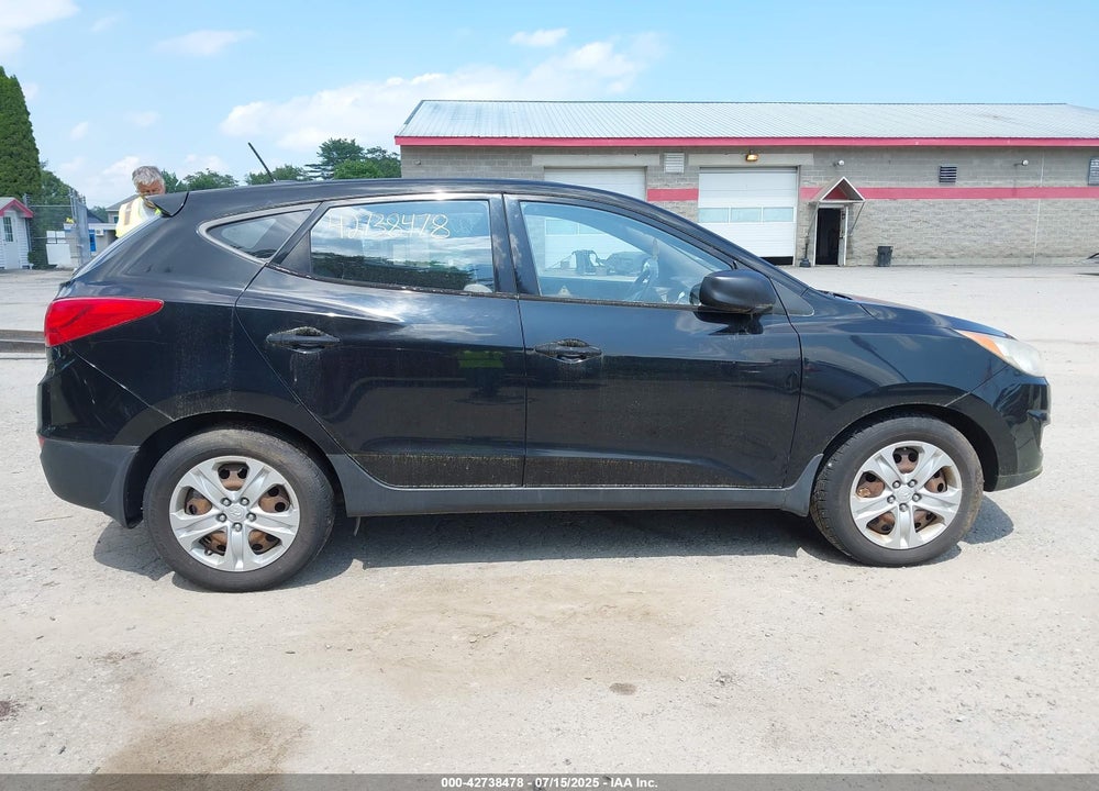 2010 HYUNDAI TUCSON VIN: KM8JT3AC2AU073432