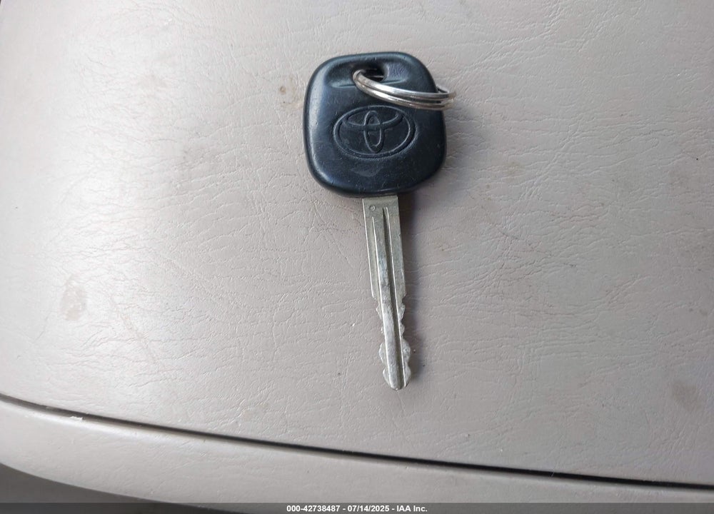 2006 TOYOTA SIENNA XLE VIN: 5TDZA22C76S408458