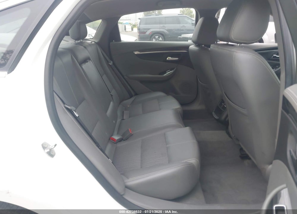 2018 CHEVROLET IMPALA VIN: 1G1105S35JU114183