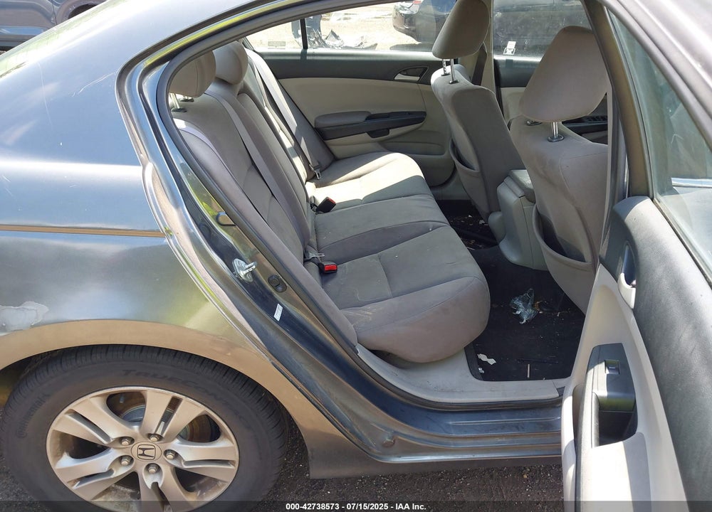 2011 HONDA ACCORD VIN: 1HGCP2F42BA128768