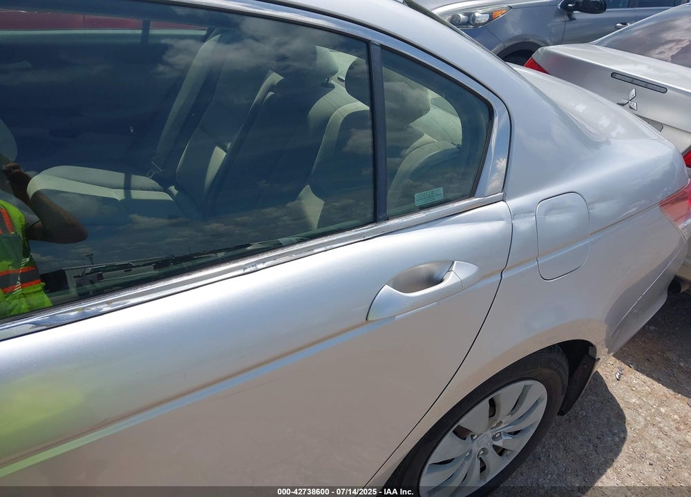 2009 HONDA ACCORD VIN: JHMCP26359C000124