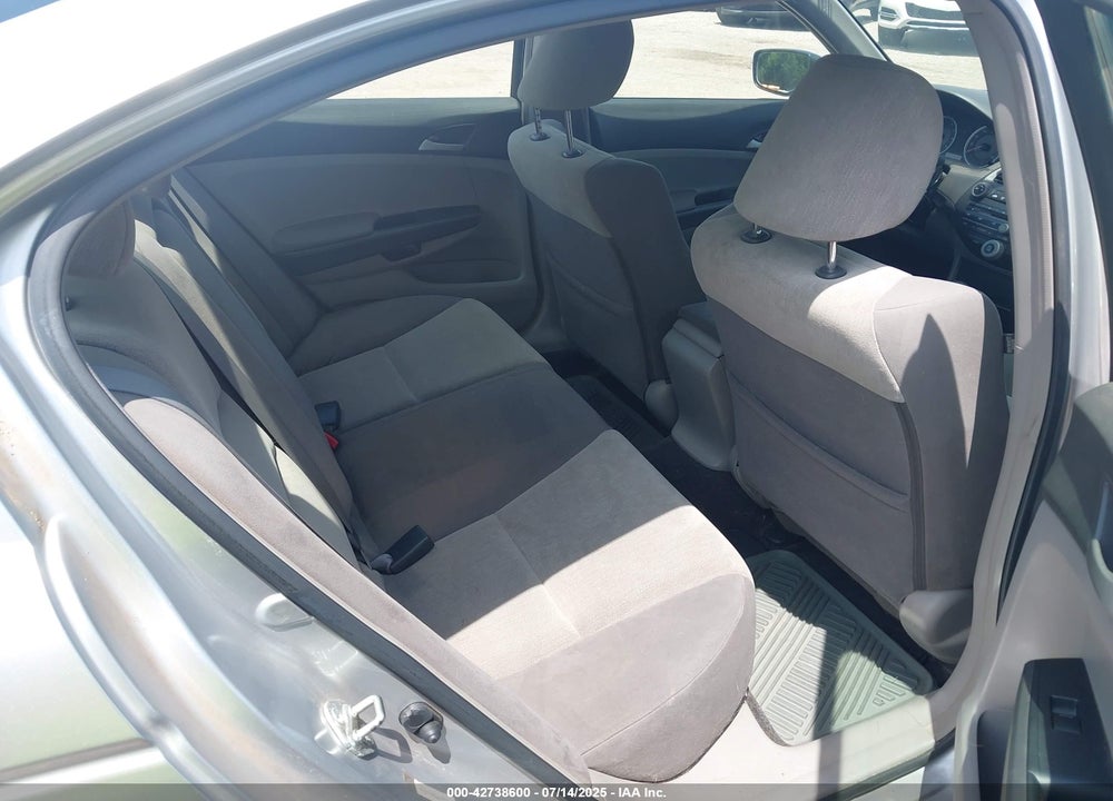 2009 HONDA ACCORD VIN: JHMCP26359C000124