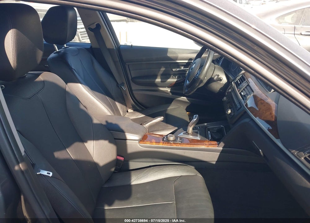 2014 BMW 3 SERIES VIN: WBA3B5C59EP544228