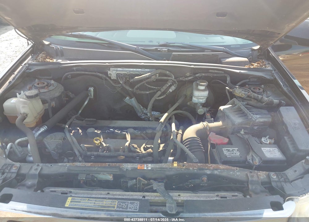 2010 FORD ESCAPE VIN: 1FMCU0E72AKD05282