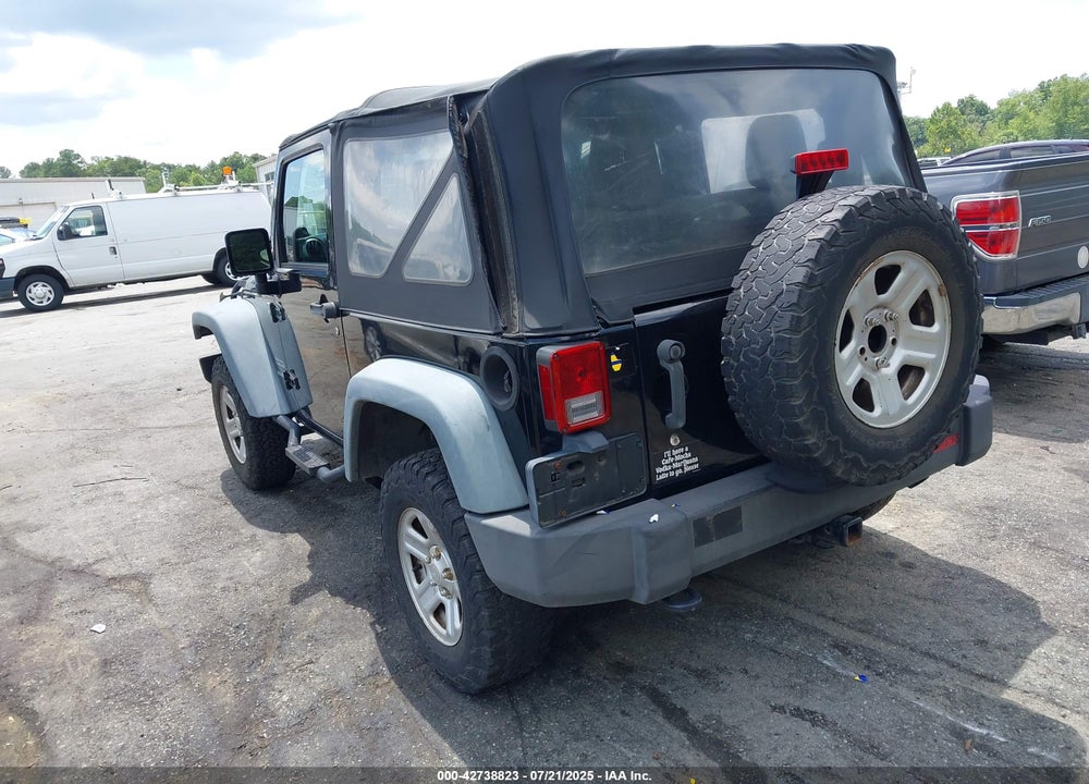 2011 JEEP WRANGLER / VIN: 1J4AA2D18BL540756