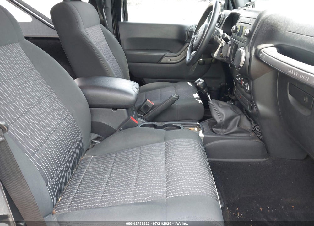 2011 JEEP WRANGLER / VIN: 1J4AA2D18BL540756