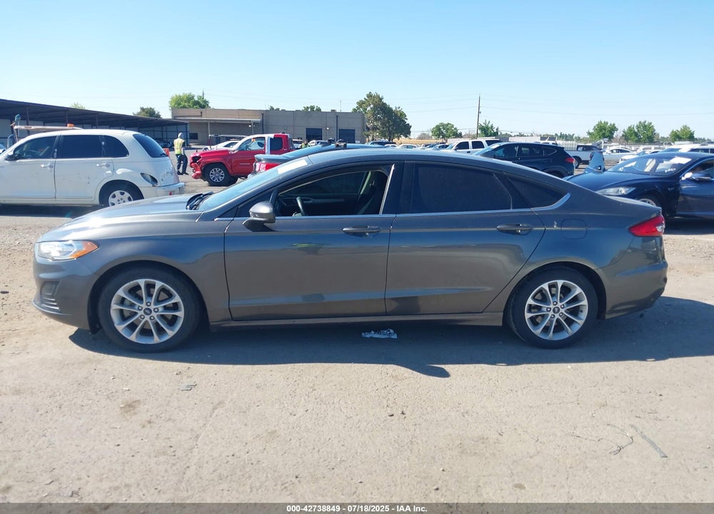 2019 FORD FUSION HYBRID VIN: 3FA6P0LU7KR105972