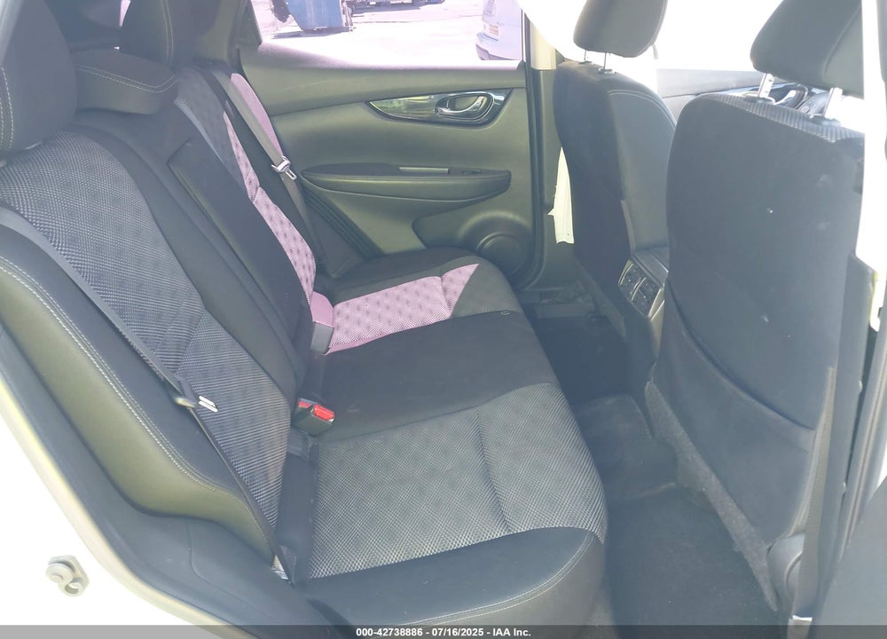 2017 NISSAN ROGUE SPORT SV VIN: JN1BJ1CP2HW034358