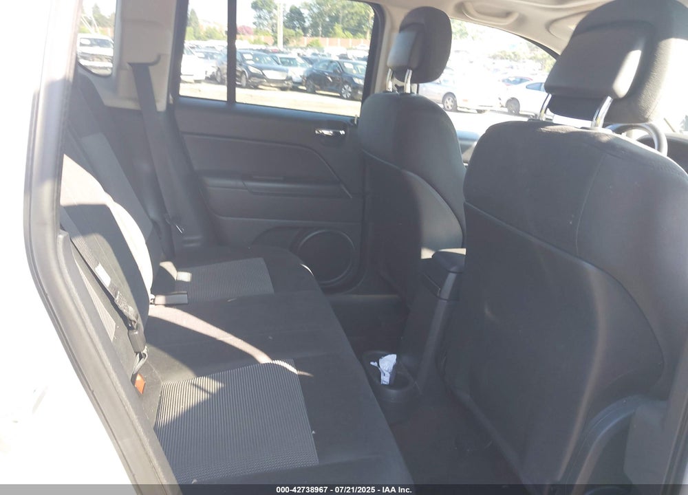 2013 JEEP COMPASS VIN: 1C4NJDEB7DD237071
