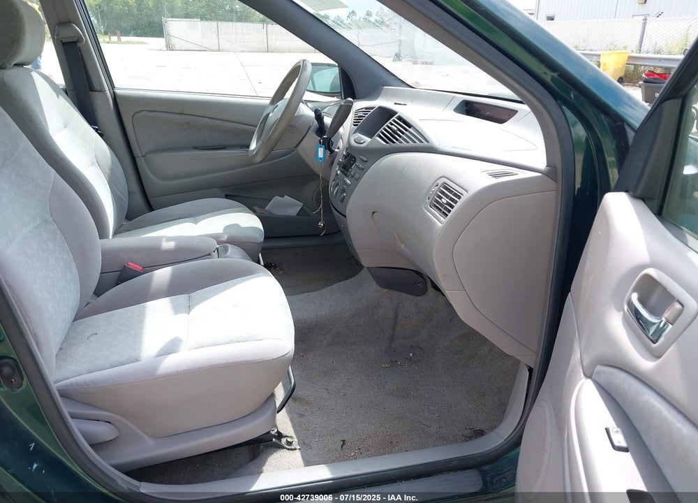 2001 TOYOTA PRIUS VIN: JT2BK12U810004767