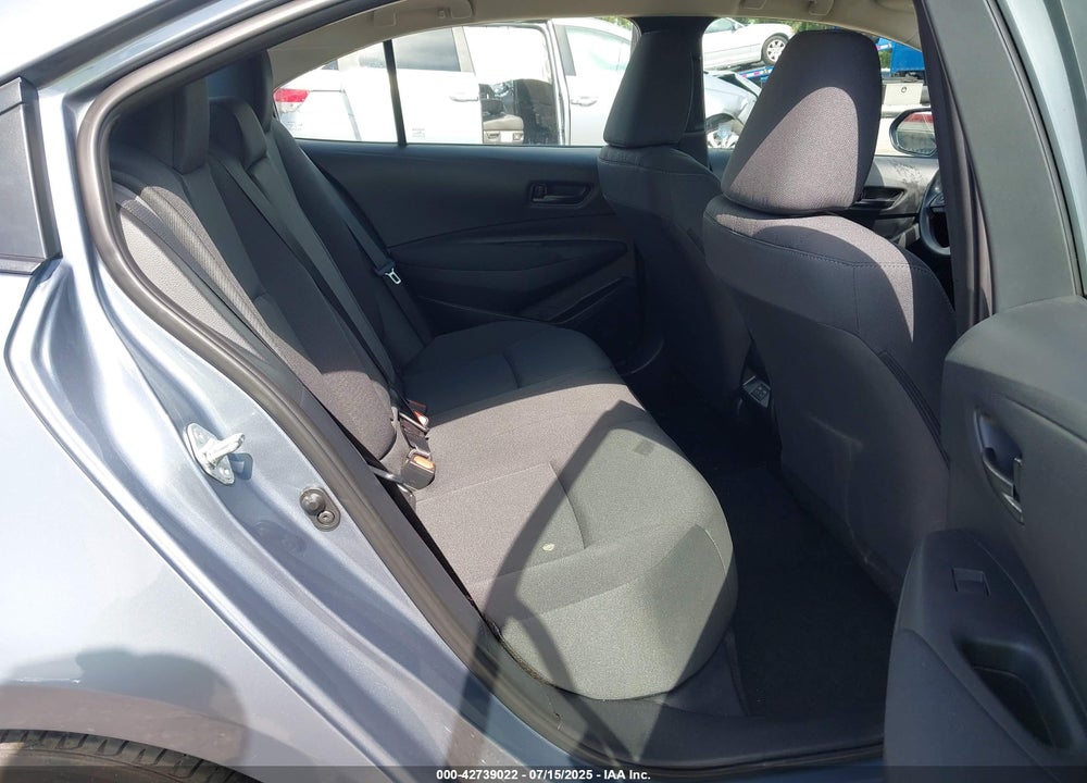 2024 TOYOTA COROLLA LE VIN: 5YFB4MDE5RP185448