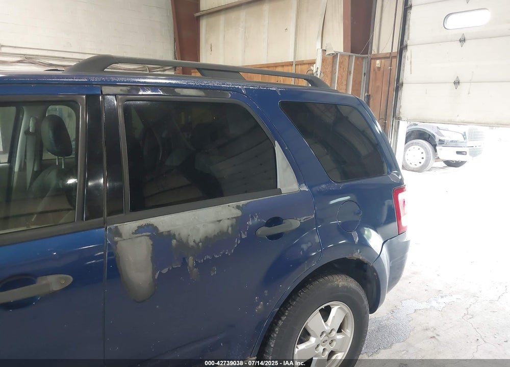 2008 FORD ESCAPE VIN: 1FMCU931X8KC98563