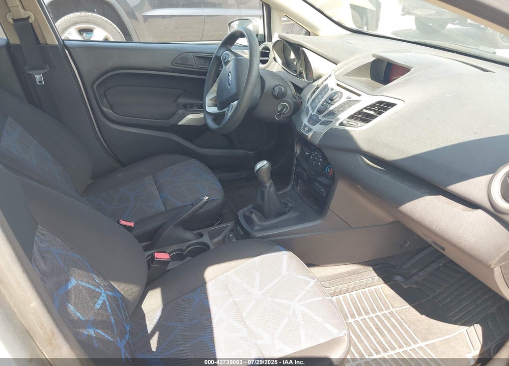 2011 FORD FIESTA VIN: 3FADP4EJXBM156400