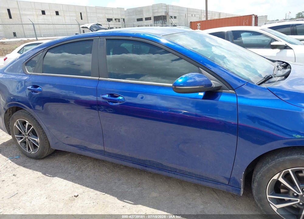 2023 KIA FORTE VIN: 3KPF24AD4PE683738