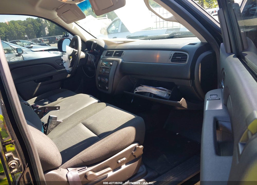 2013 CHEVROLET TAHOE VIN: 1GNLC2E07DR188596