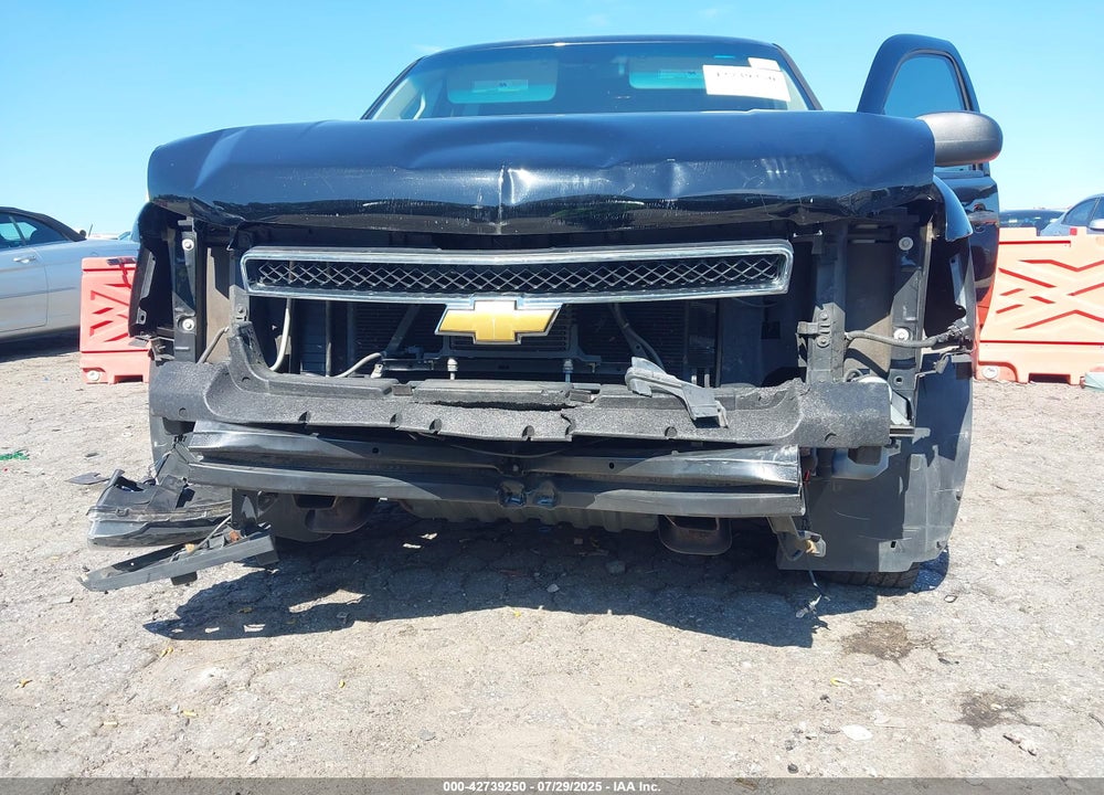 2013 CHEVROLET TAHOE VIN: 1GNLC2E07DR188596