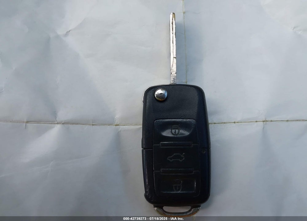 2007 VOLKSWAGEN JETTA VIN: 3VWEF71K07M128627