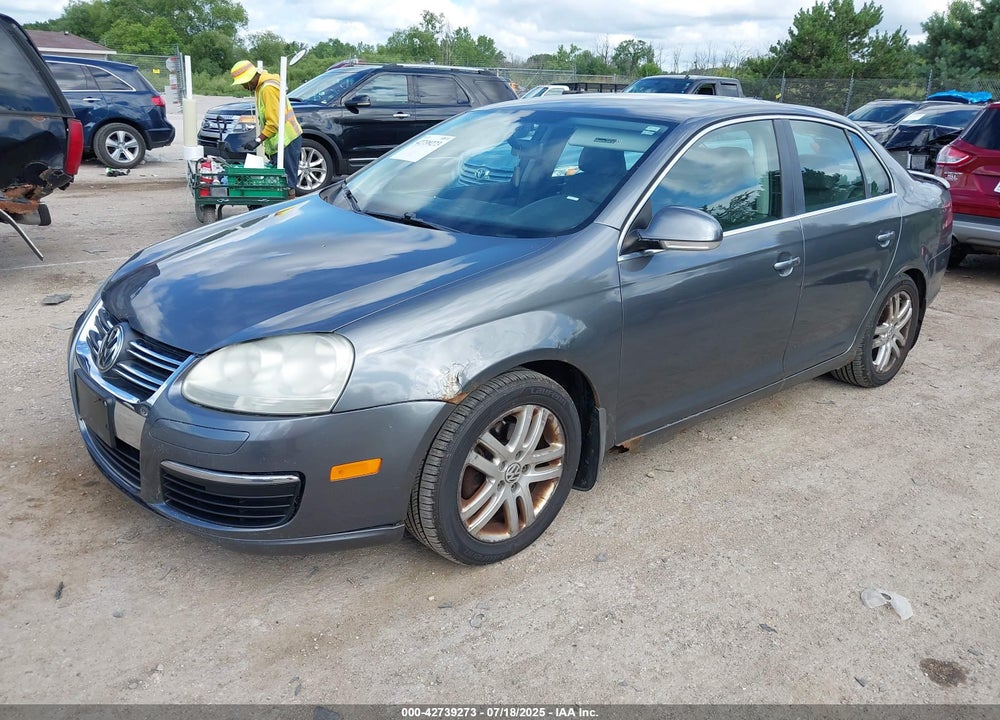 2007 VOLKSWAGEN JETTA VIN: 3VWEF71K07M128627