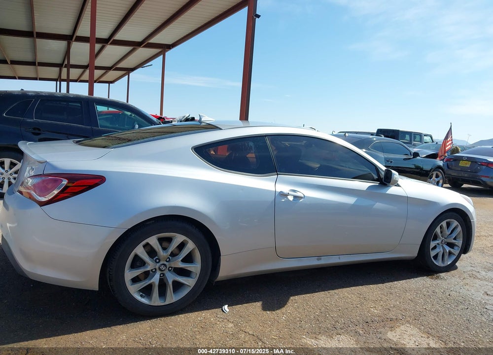 2015 HYUNDAI GENESIS VIN: KMHHT6KJXFU128973