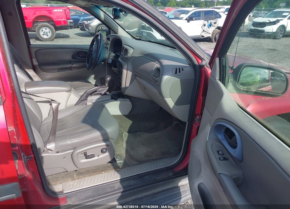 2002 CHEVROLET TRAILBLAZER LT VIN: 1GNDT13S022332787