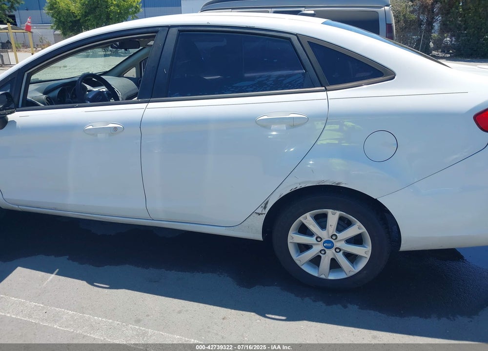 2011 FORD FIESTA VIN: 3FADP4BJXBM221265