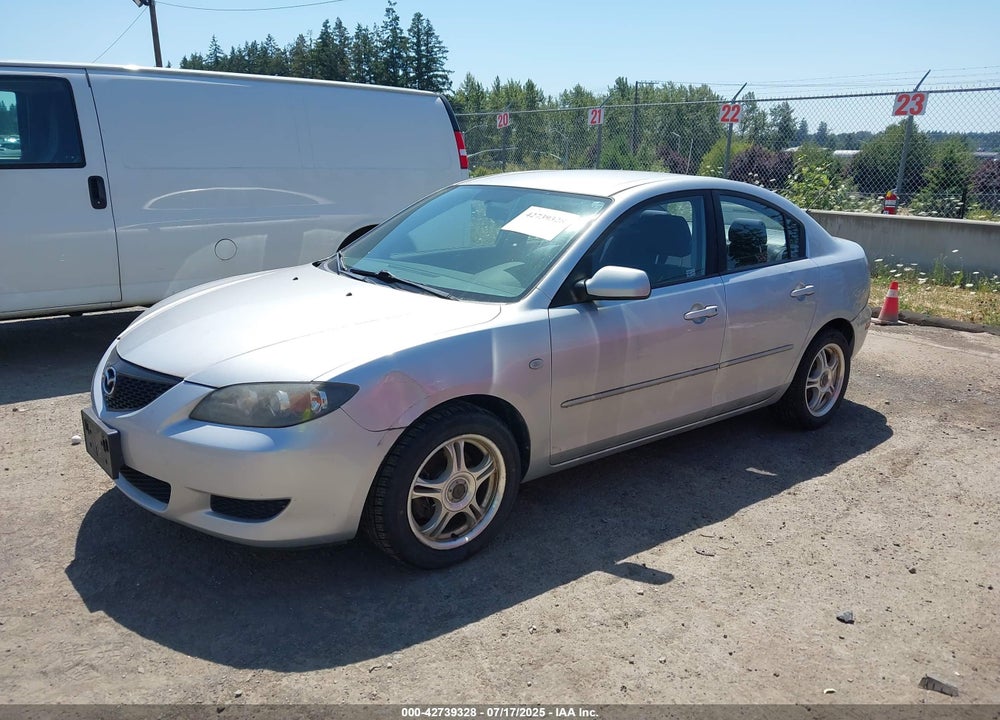 2004 MAZDA 3 I VIN: JM1BK32F241215885