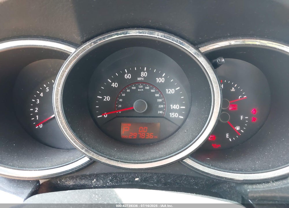 2011 KIA SORENTO LX V6 VIN: 5XYKT4A27BG048244