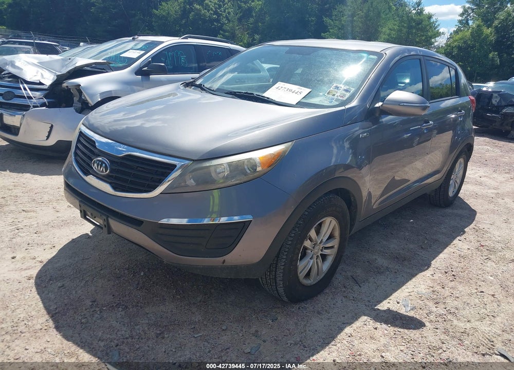 2011 KIA SPORTAGE VIN: KNDPBCA21B7020357