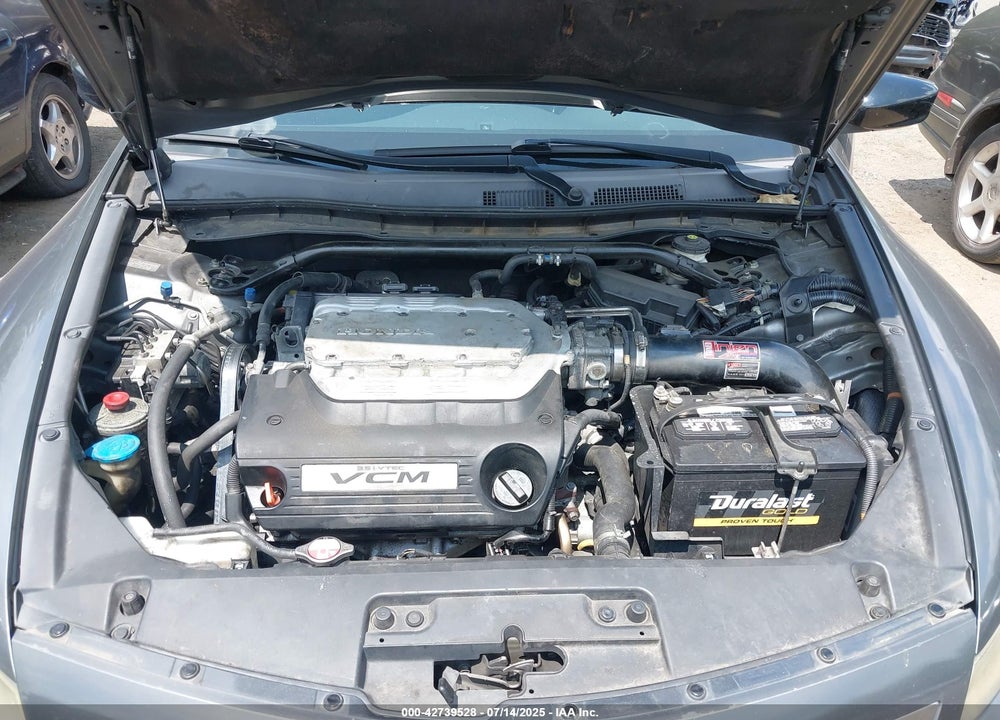 2008 HONDA ACCORD VIN: 1HGCS22878A015821