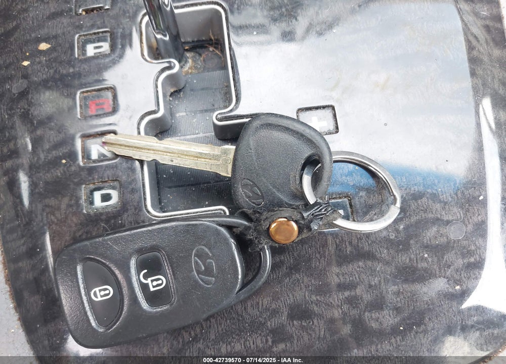 2009 HYUNDAI SANTA FE VIN: 5NMSG13D59H302812